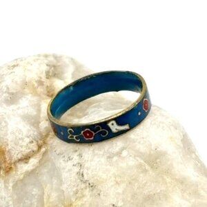 Vintage Cloisonne Ring Blue With White and Gold Tone Birds & Red Flowers, Size 3
